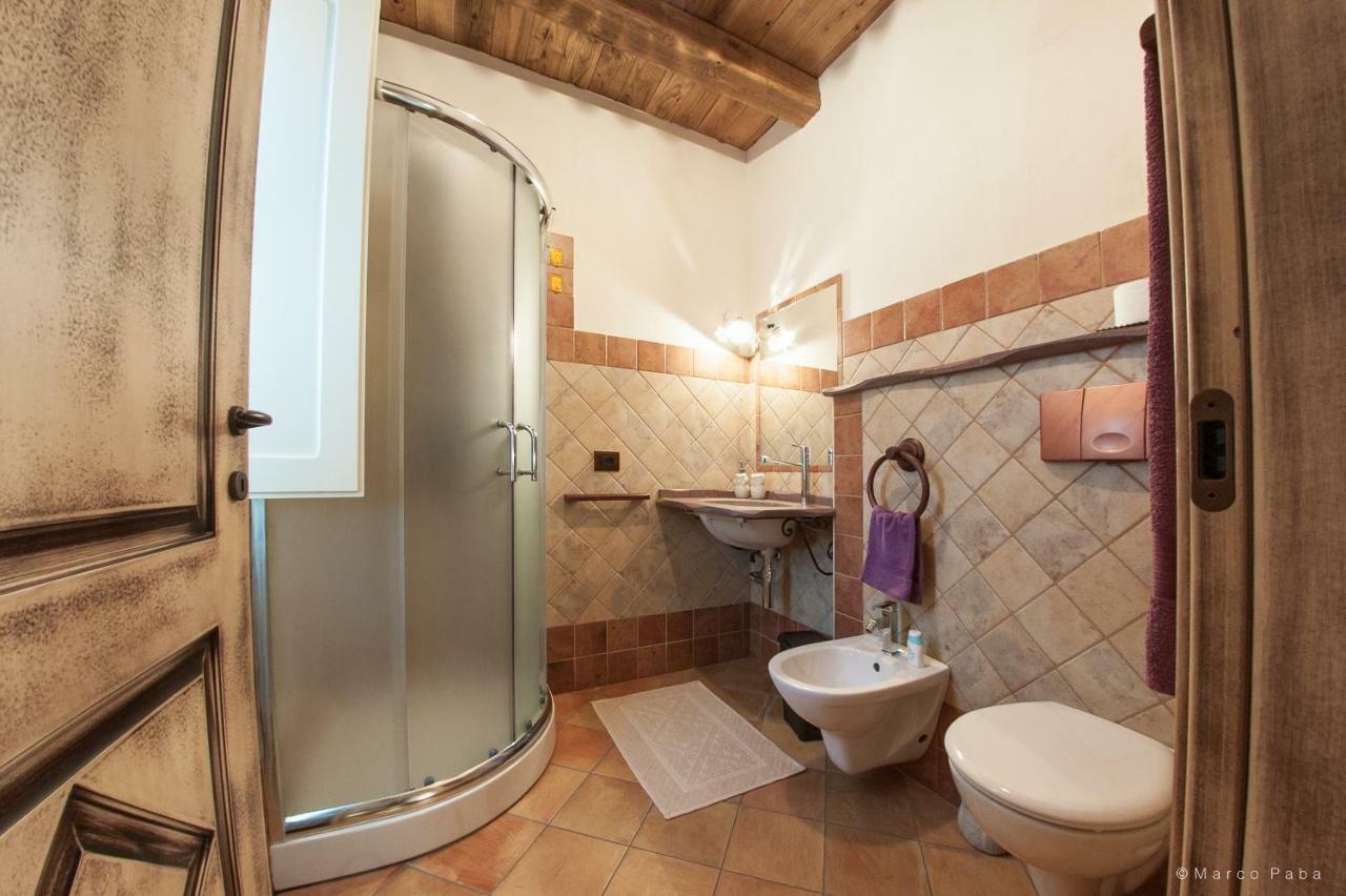 Cuccumiao Hotel Sorgono Bagian luar foto